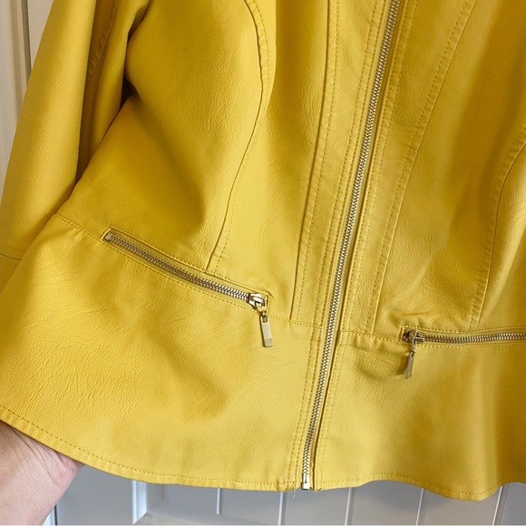 Bright Yellow Vegan Leather Jacket by BACCINI - Picture 3 of 8
